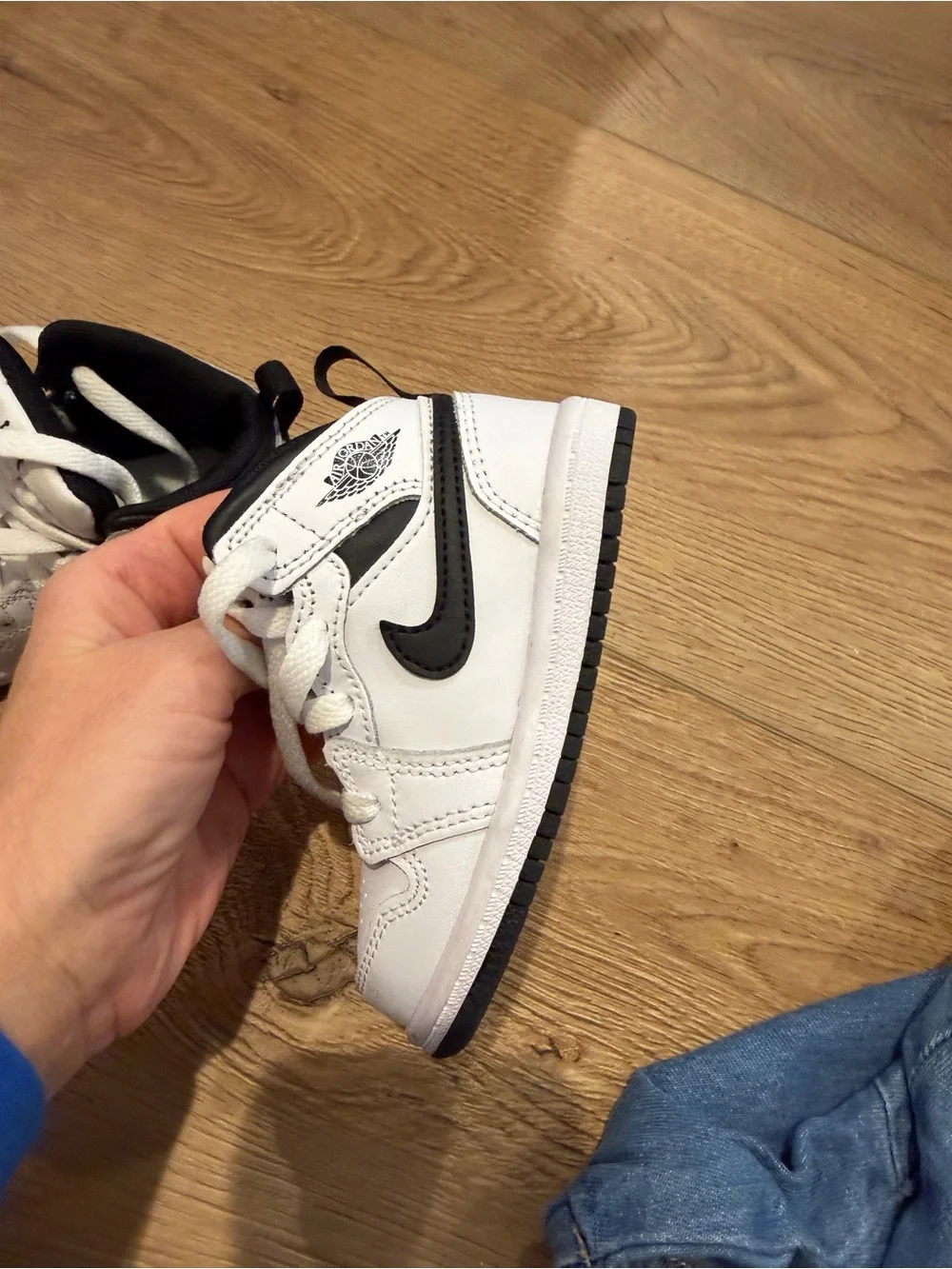 Nike air Jordan reverse panda 1 mid Kids White and Black High-Top Sneakers